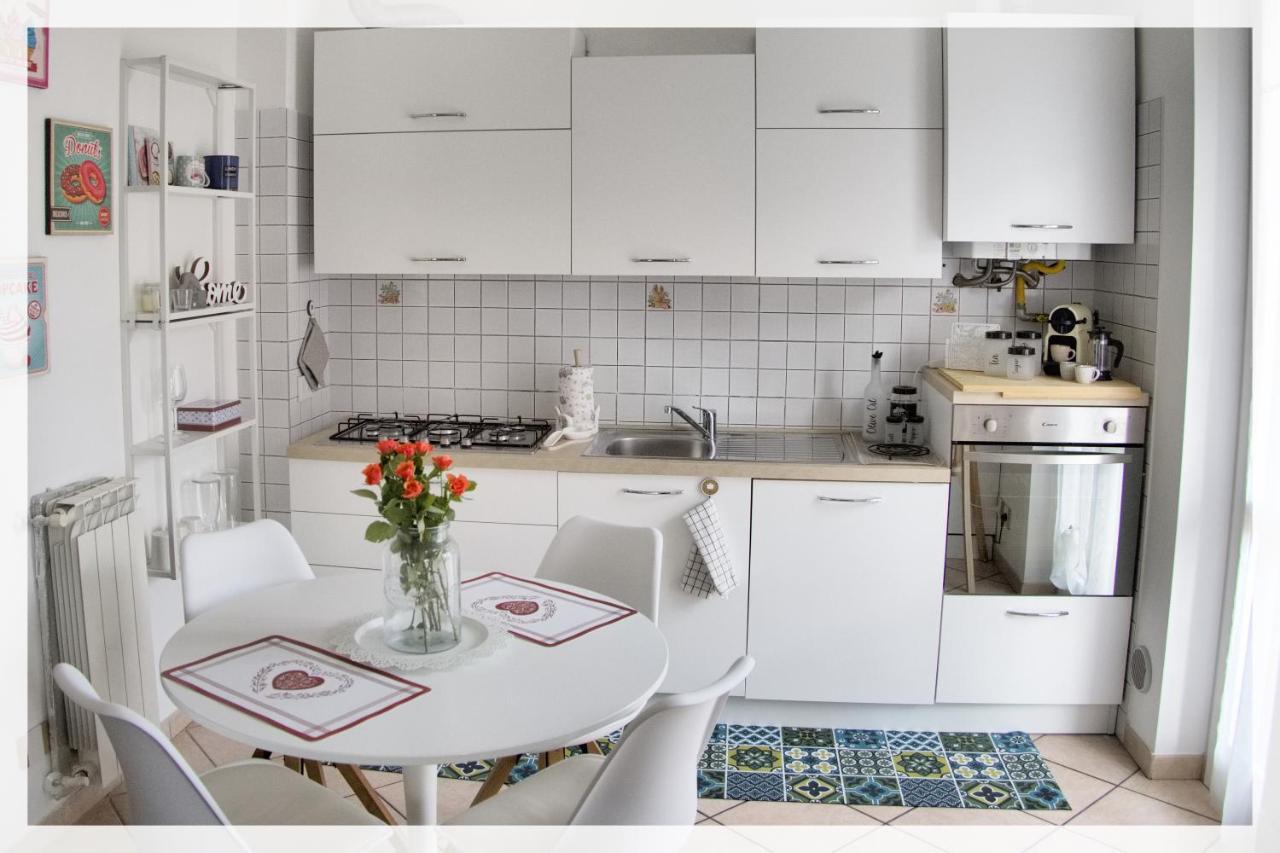 Your Place By The Lake - Near Leonardo Academy, Mxp Sesto Calende Esterno foto